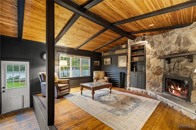 $319,900 | 142 Albert Drive, Lancaster, NY 14086