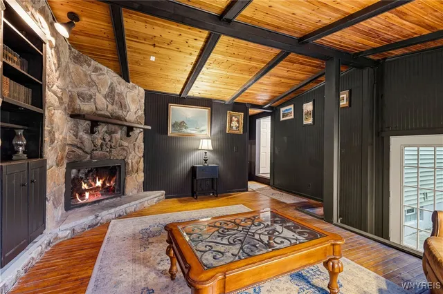 $319,900 | 142 Albert Drive, Lancaster, NY 14086