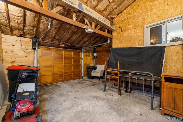 $319,900 | 142 Albert Drive, Lancaster, NY 14086