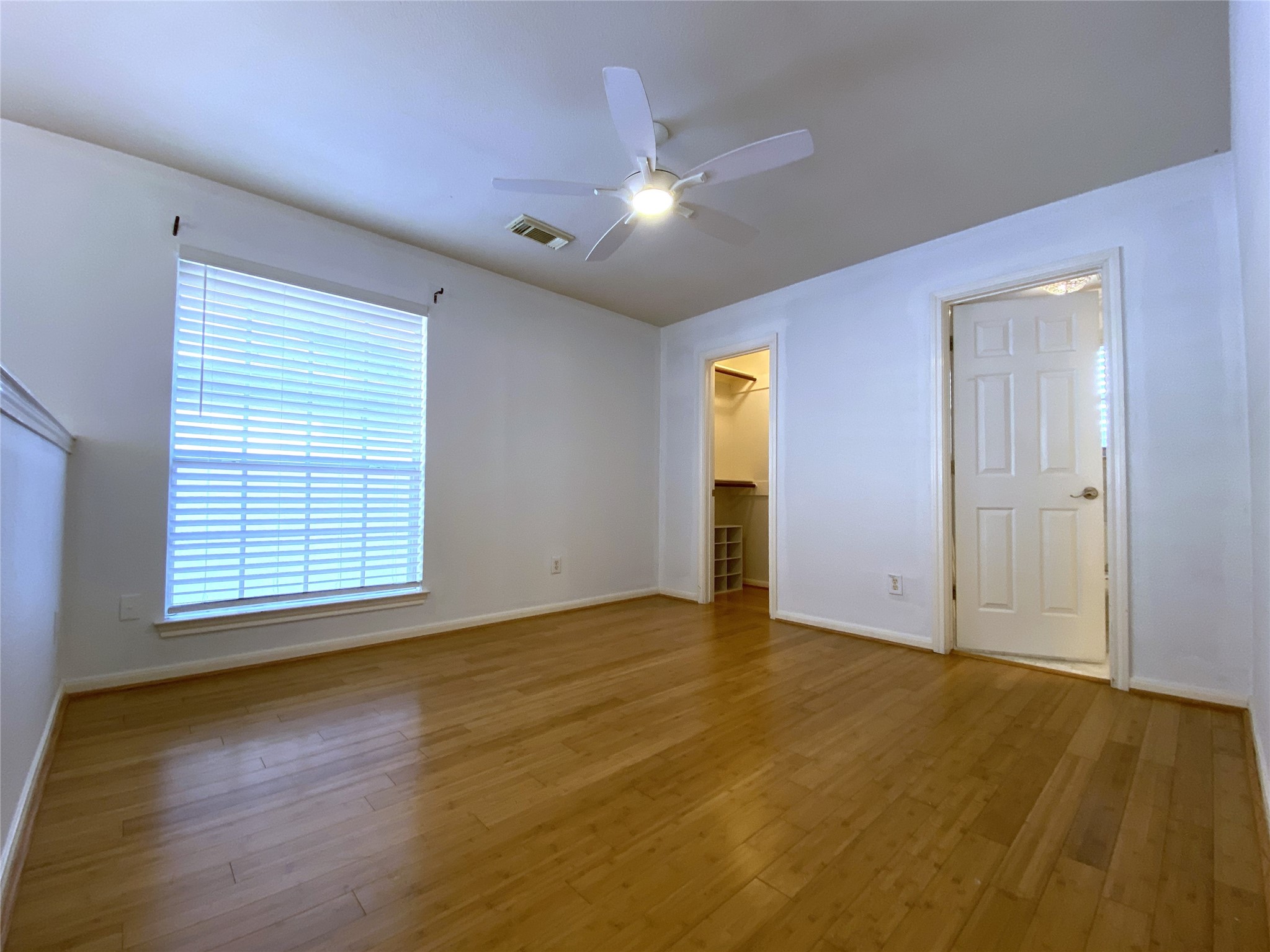 2604 Hopkins Street, Unit 1/2 Houston, TX 77006 - Photo 17 of 26 Alternate view of the loft style bedroom which offers a step-in closet. Beyond the door on the right is a pass-through bathroom which is shared with the second secondary bedroom.