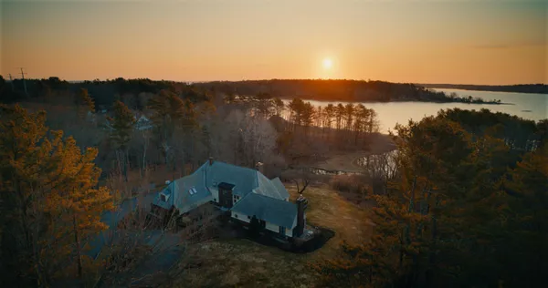 $2,995,000 | 52 Wharf Road, Yarmouth, ME 04096