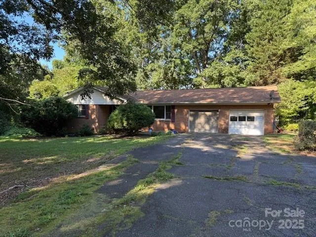 $450,000 | 1753 North Nc 16 Highway, Denver, NC 28037