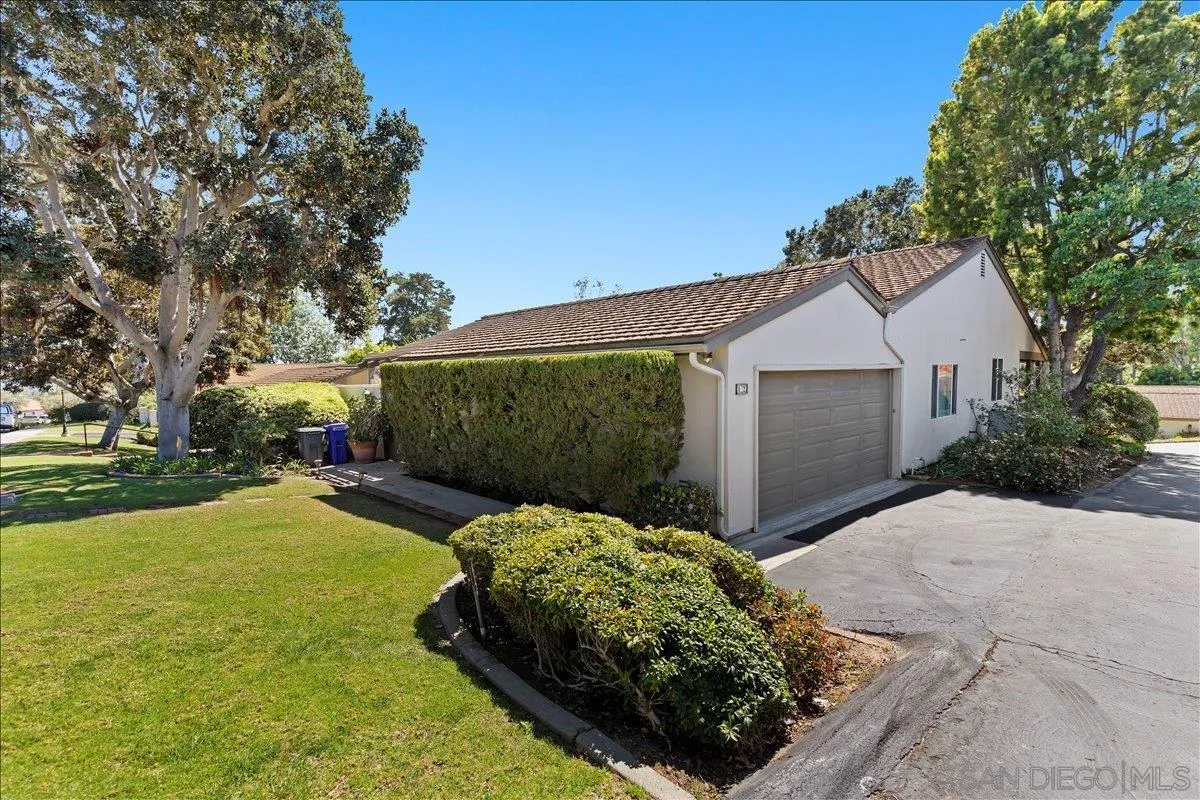 16902 Via De Santa Fe, Unit 12 Rancho Santa Fe, CA 92091 - Photo 19 of 20