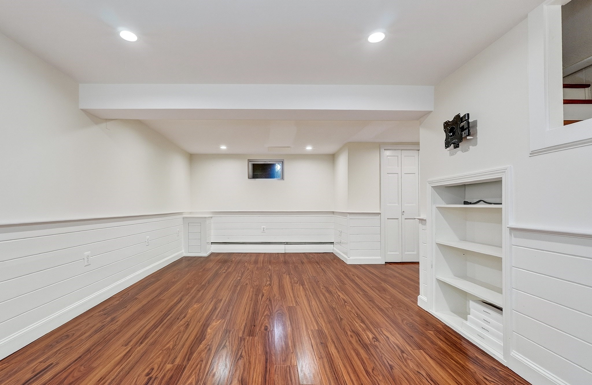 8 Sunnyfield Road Bedford, MA 01730 - Photo 20 of 30 Gallery Image 20