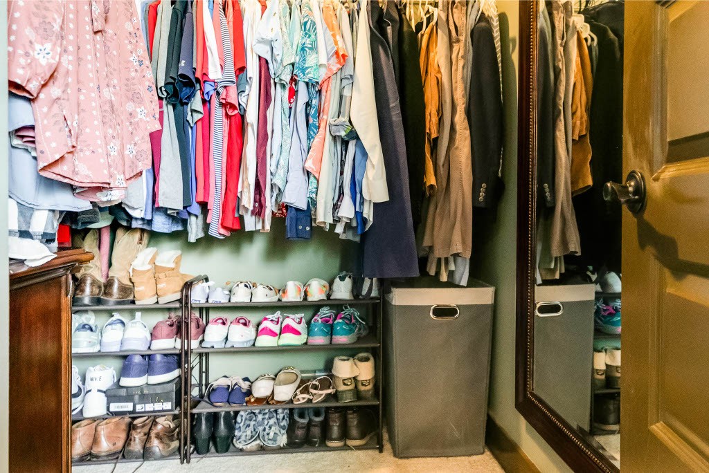 124 Riley Creek Road Tullahoma, TN 37388 - Photo 18 of 30 a view of boats in a city