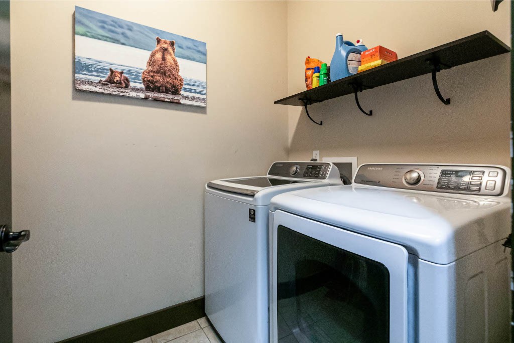 124 Riley Creek Road Tullahoma, TN 37388 - Photo 22 of 30 a utility room with dryer and washer