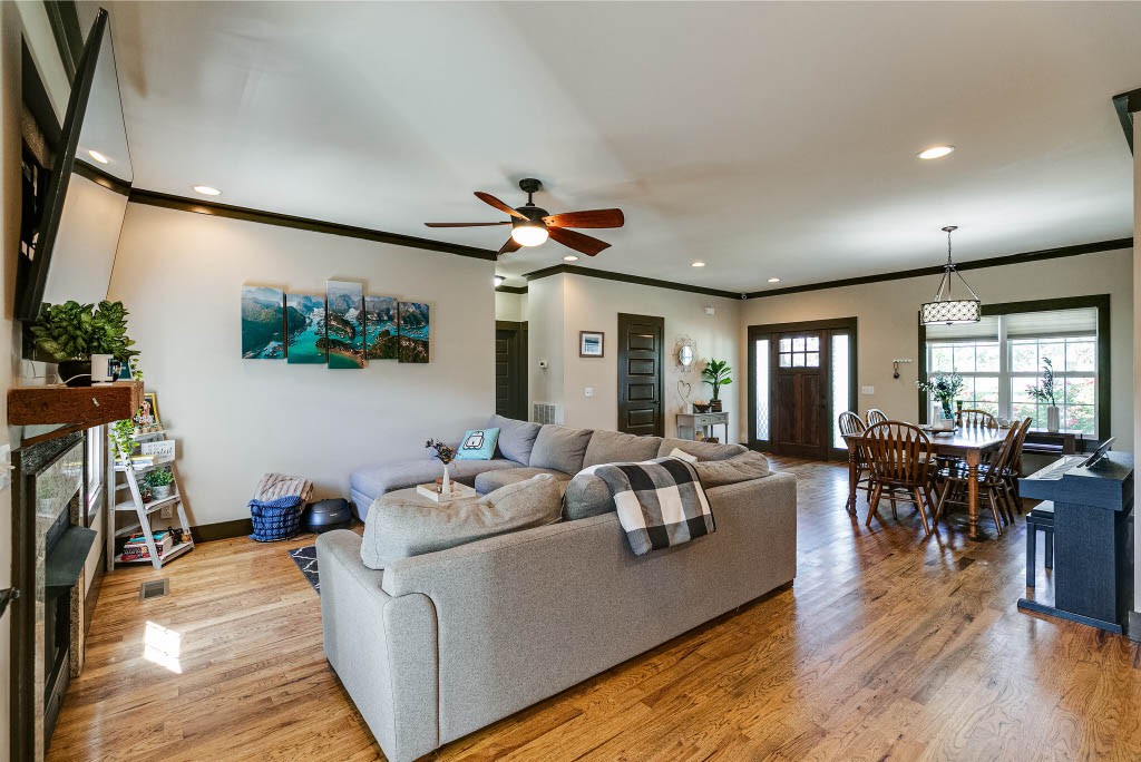 124 Riley Creek Road Tullahoma, TN 37388 - Photo 5 of 30 a living room with furniture and a large window