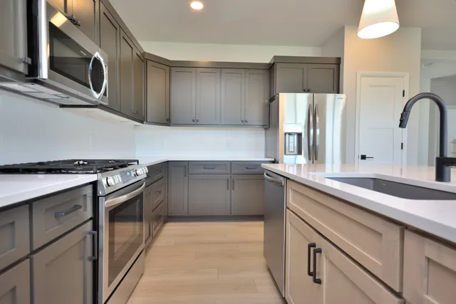 $664,900 | 633 Standing Stone Drive, Waukesha, WI 53189