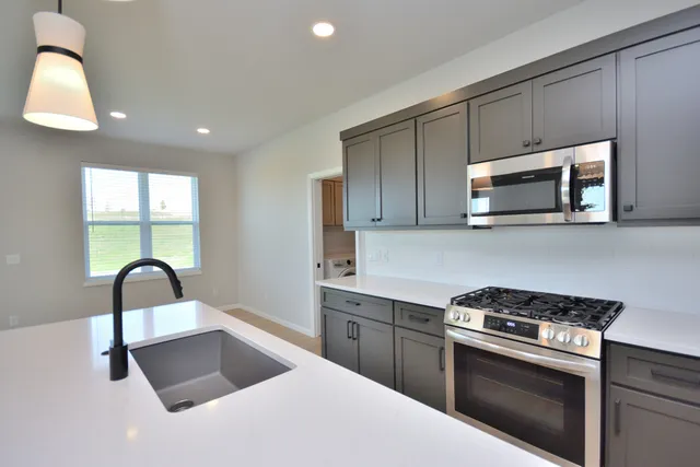 $664,900 | 633 Standing Stone Drive, Waukesha, WI 53189