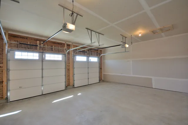 $664,900 | 633 Standing Stone Drive, Waukesha, WI 53189