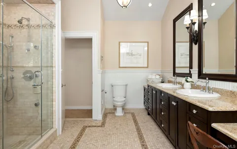 $2,499,999 | 8 Kodiak Drive, Woodbury, NY 11797