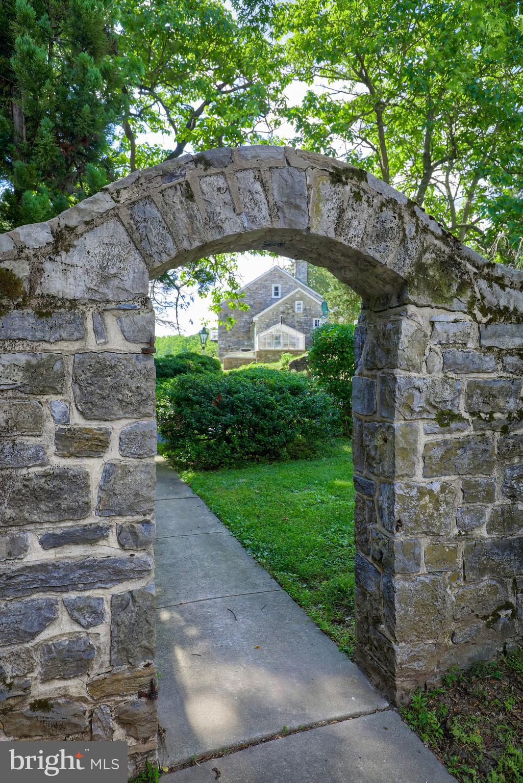 140 Evans Hill Road Reading, PA 19608 - Photo 31 of 70 Exterior of main house