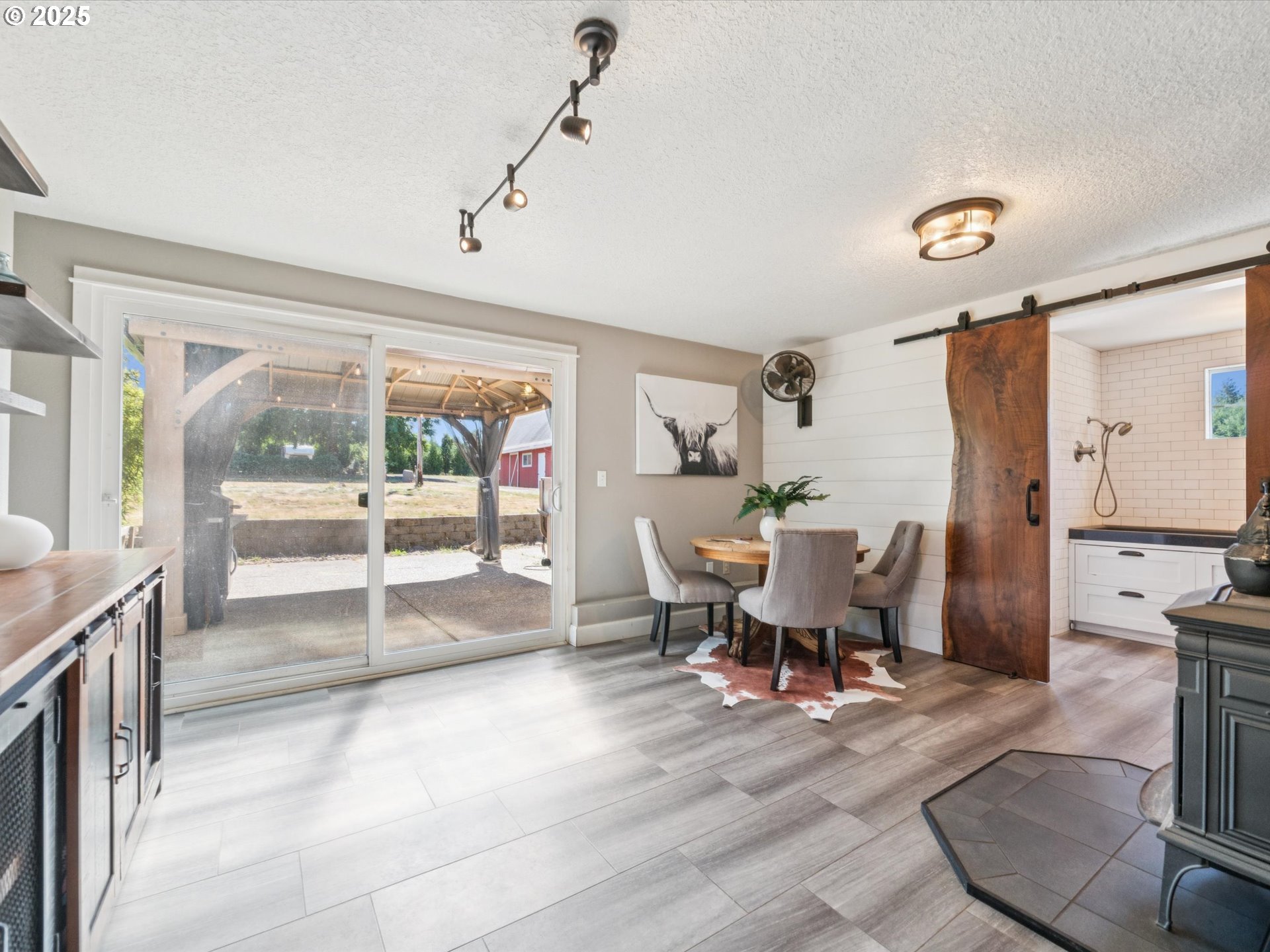22650 South Kamrath Road Oregon City, OR 97045 - Photo 4 of 48