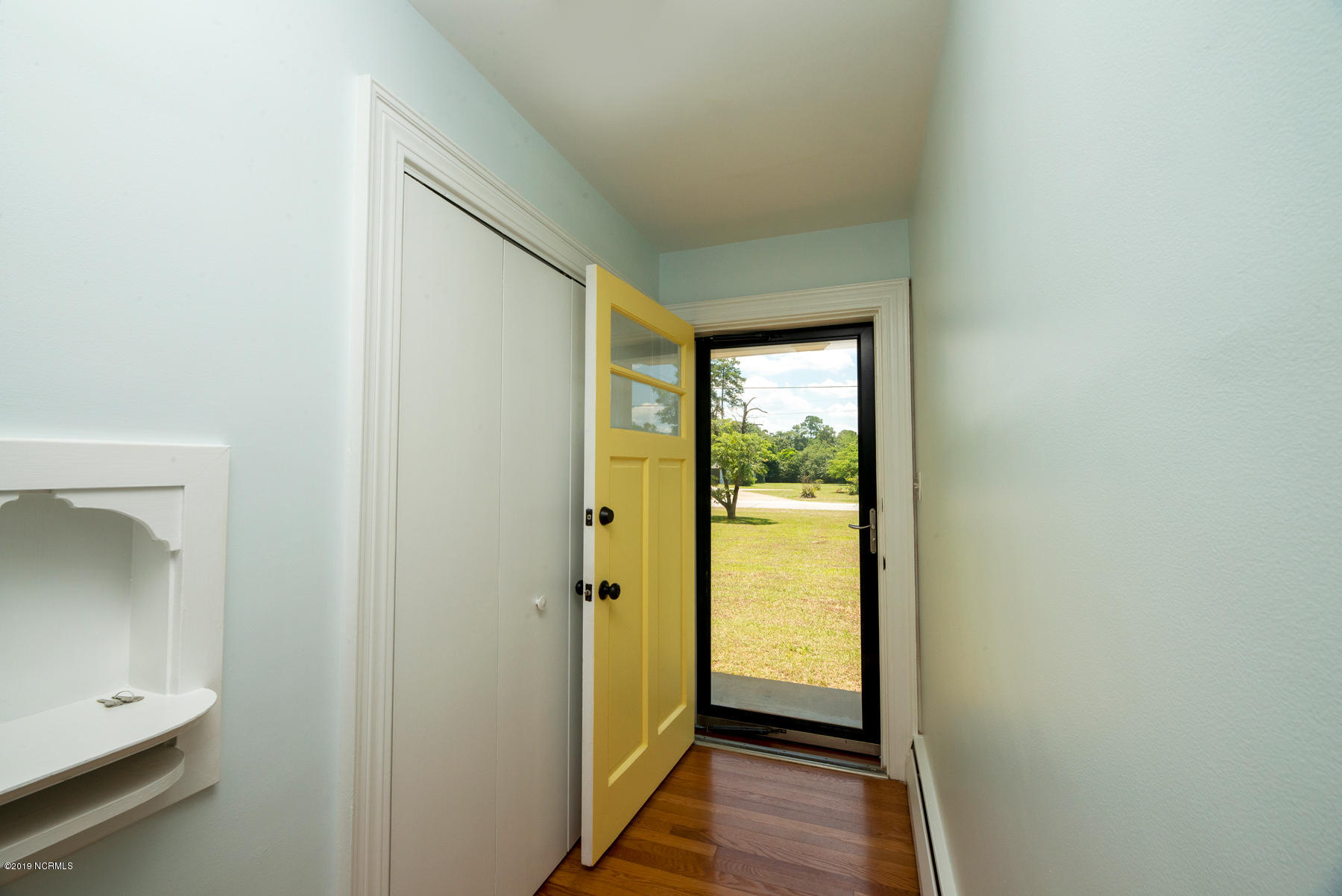 6771 River Road Washington, NC 27889 - Photo 3 of 37 003_Foyer