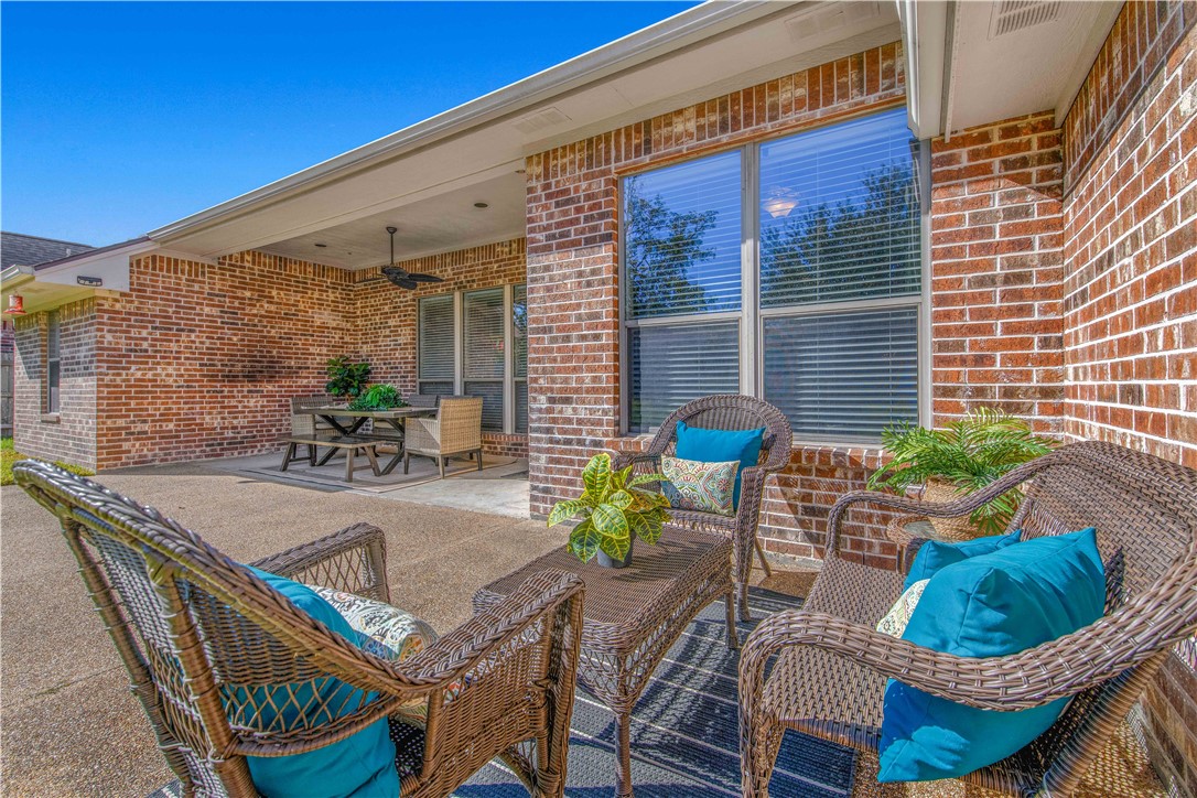 406 Cold Spring Drive College Station, TX 77845 - Photo 25 of 32 a view of an outdoor seating area