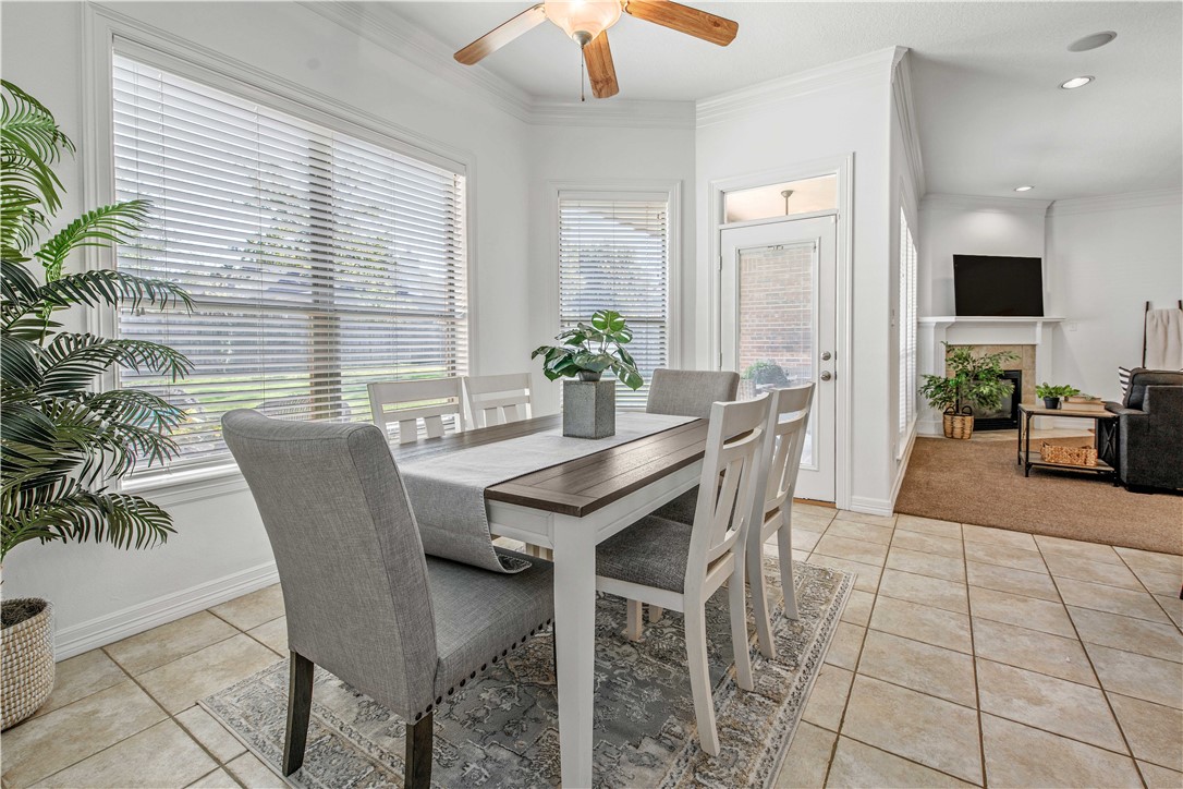 406 Cold Spring Drive College Station, TX 77845 - Photo 9 of 32 a dining room with furniture and window
