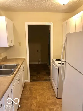 $1,225 | 3516 North Hawthorne Lane, Indianapolis, IN 46218