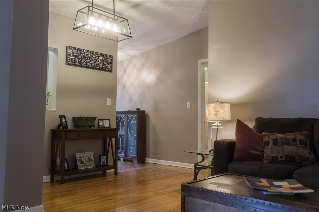 664 Garnette Road Akron, OH 44313 - Photo 22 of 28