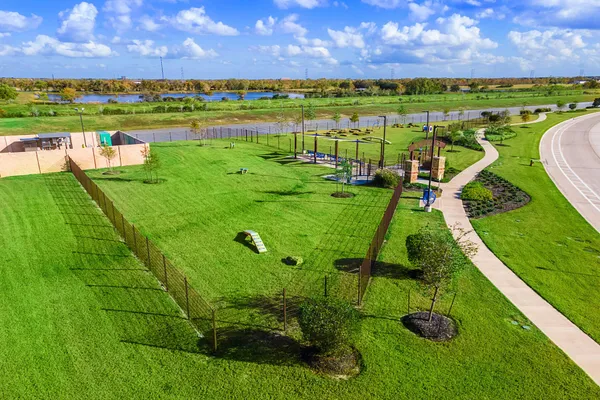 $379,900 | 10622 Sutter Crk Drive, Rosharon, TX 77583