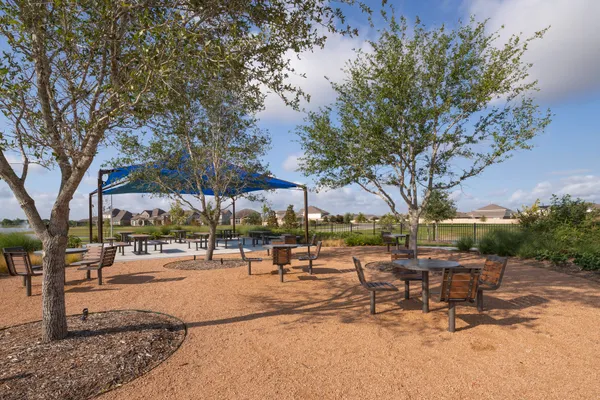 $379,900 | 10622 Sutter Crk Drive, Rosharon, TX 77583