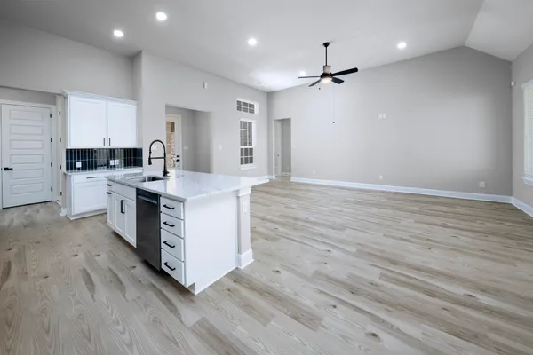 $379,900 | 10622 Sutter Crk Drive, Rosharon, TX 77583