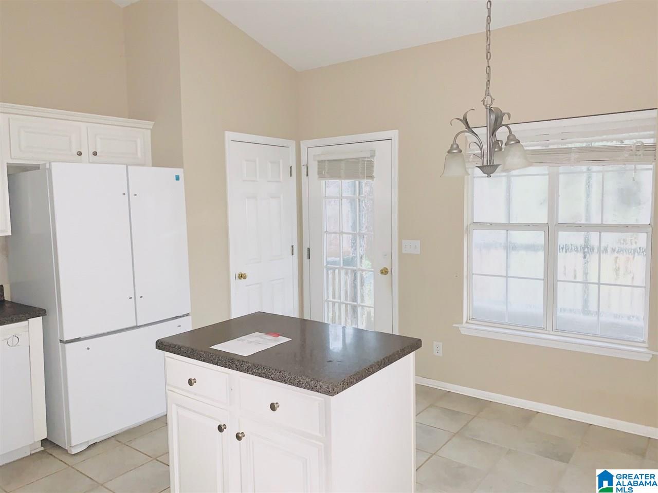 348 Lane Park Trail Alabaster, AL 35114 - Photo 7 of 11