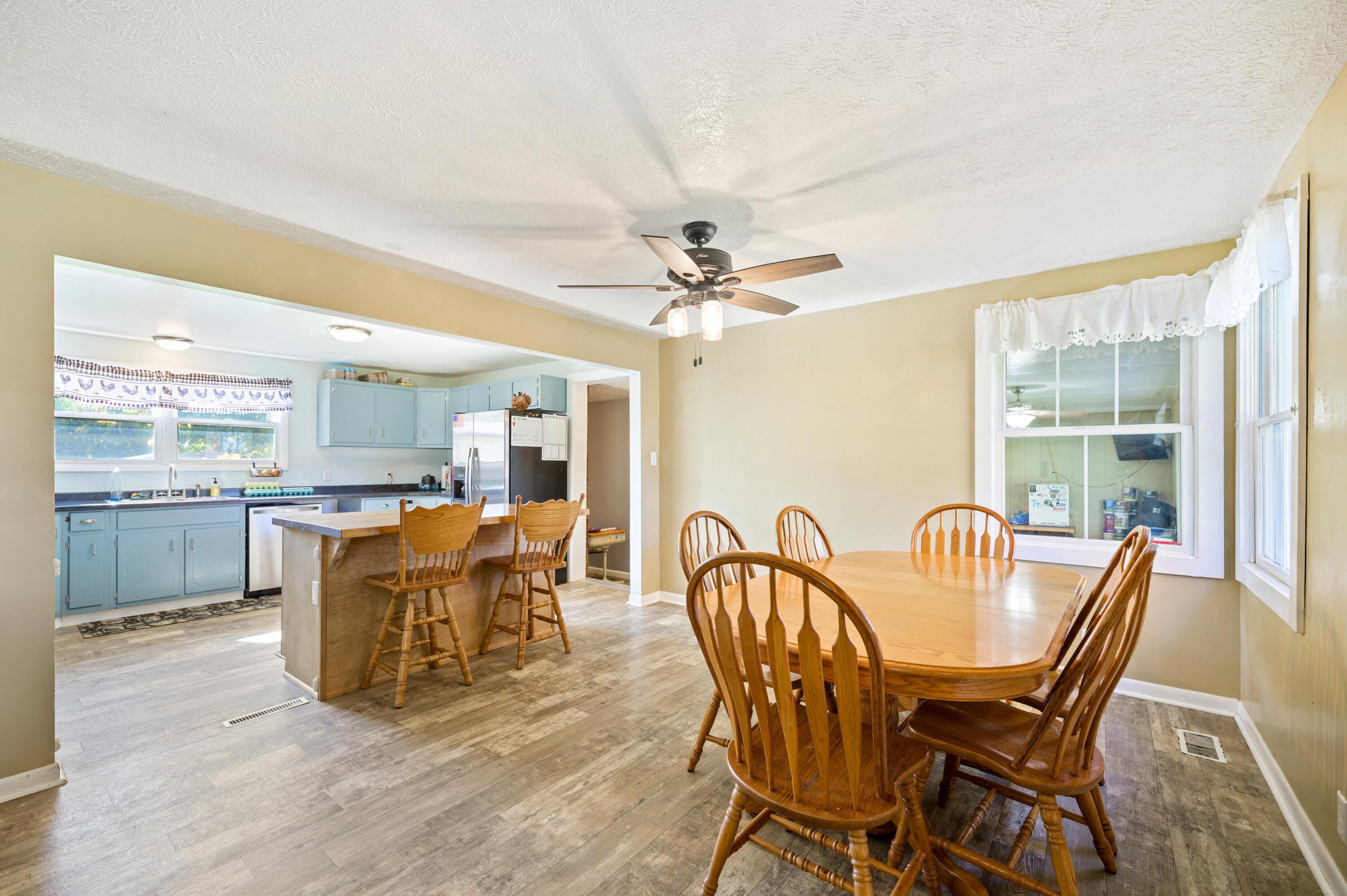 3870 Buffalo Road Niles, MI 49120 - Photo 12 of 33 Dining Area