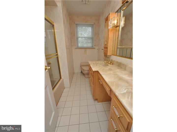 303 Parry Road Cinnaminson, NJ 08077 - Photo 15 of 22 Gallery Image 15