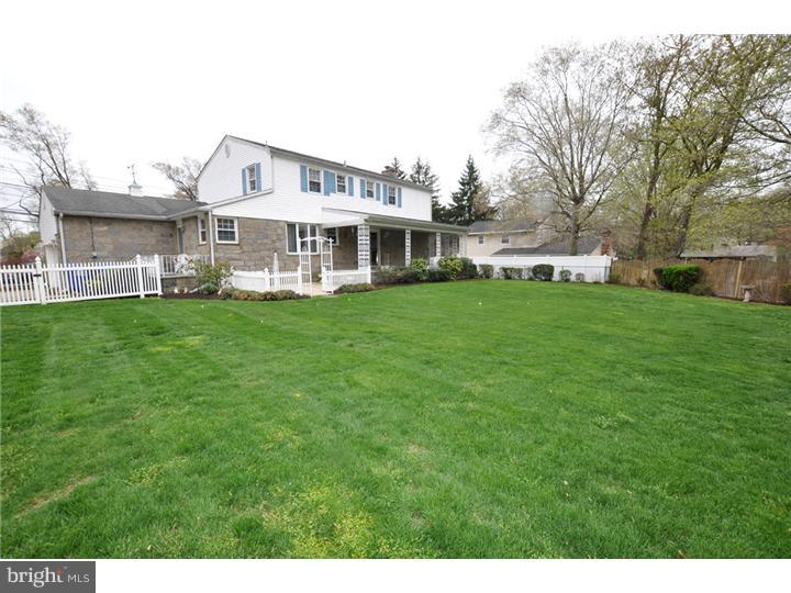 303 Parry Road Cinnaminson, NJ 08077 - Photo 4 of 22 Gallery Image 4