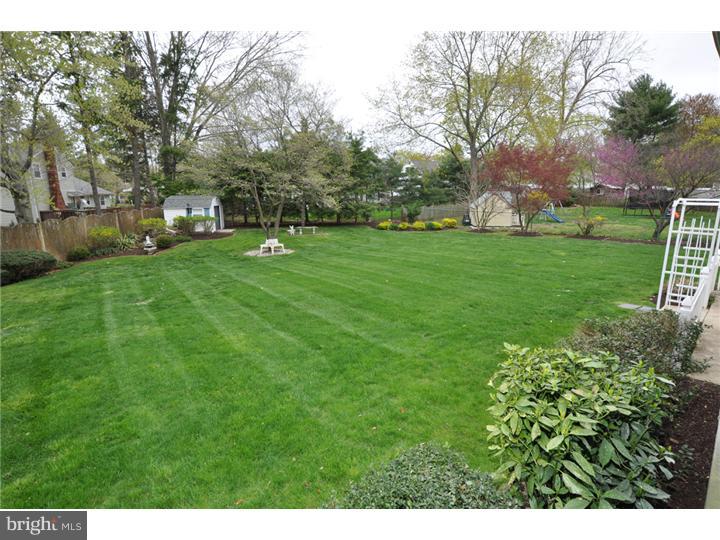303 Parry Road Cinnaminson, NJ 08077 - Photo 5 of 22 Gallery Image 5