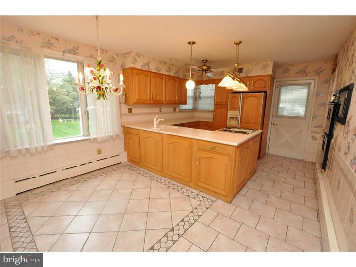 303 Parry Road Cinnaminson, NJ 08077 - Photo 7 of 22 Gallery Image 7