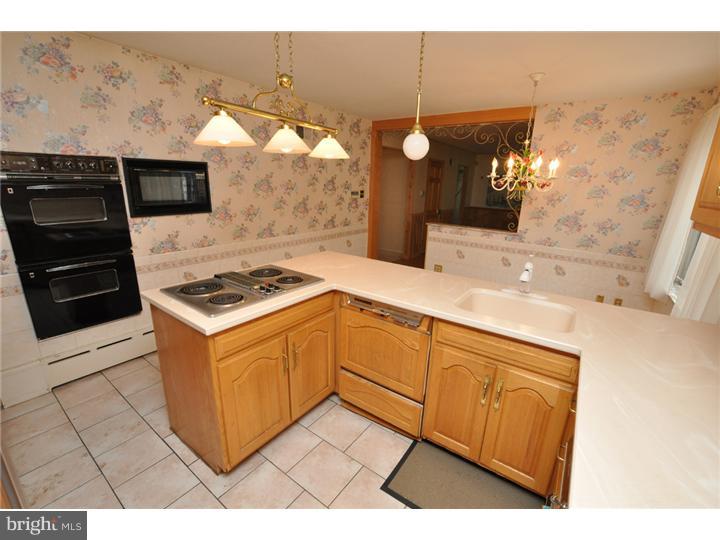 303 Parry Road Cinnaminson, NJ 08077 - Photo 10 of 22 Gallery Image 10