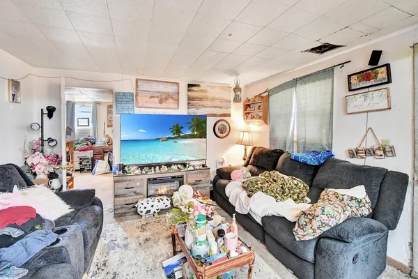 $141,125 | 421 2nd Street Northeast, Valley City, ND 58072