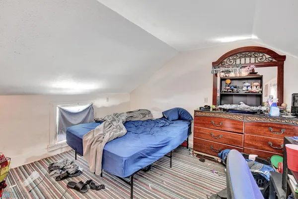 $141,125 | 421 2nd Street Northeast, Valley City, ND 58072