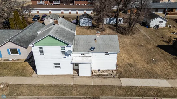 $141,125 | 421 2nd Street Northeast, Valley City, ND 58072