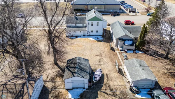 $141,125 | 421 2nd Street Northeast, Valley City, ND 58072