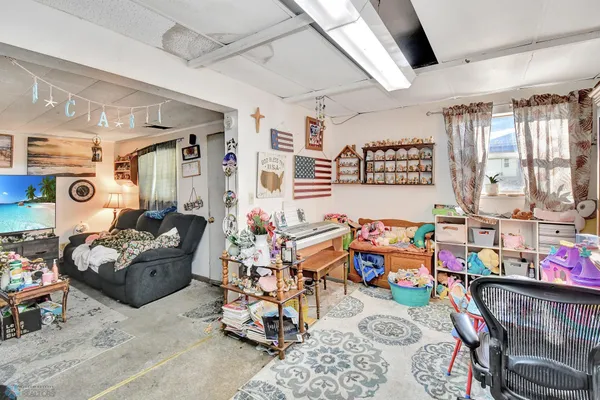 $141,125 | 421 2nd Street Northeast, Valley City, ND 58072