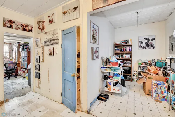 $141,125 | 421 2nd Street Northeast, Valley City, ND 58072