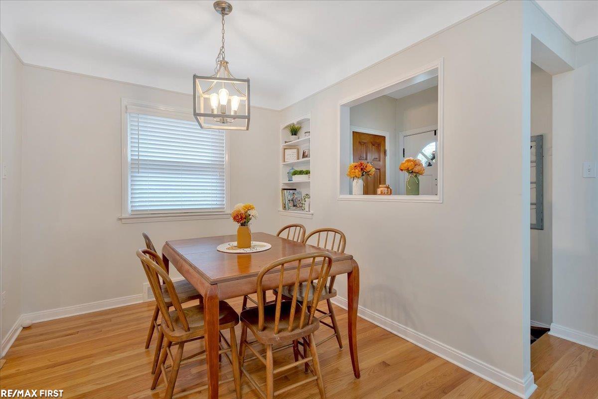 1794 Bournemouth Road Grosse Pointe Woods, MI 48236 - Photo 12 of 32
