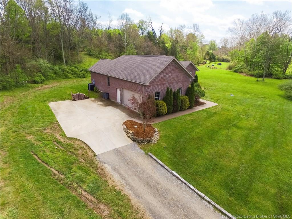 918 Walts Road Georgetown, IN 47122 - Photo 8 of 50