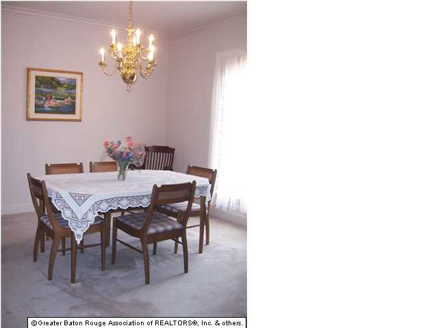 10924 Classique Drive Baton Rouge, LA 70815 - Photo 5 of 11 Gallery Image 5