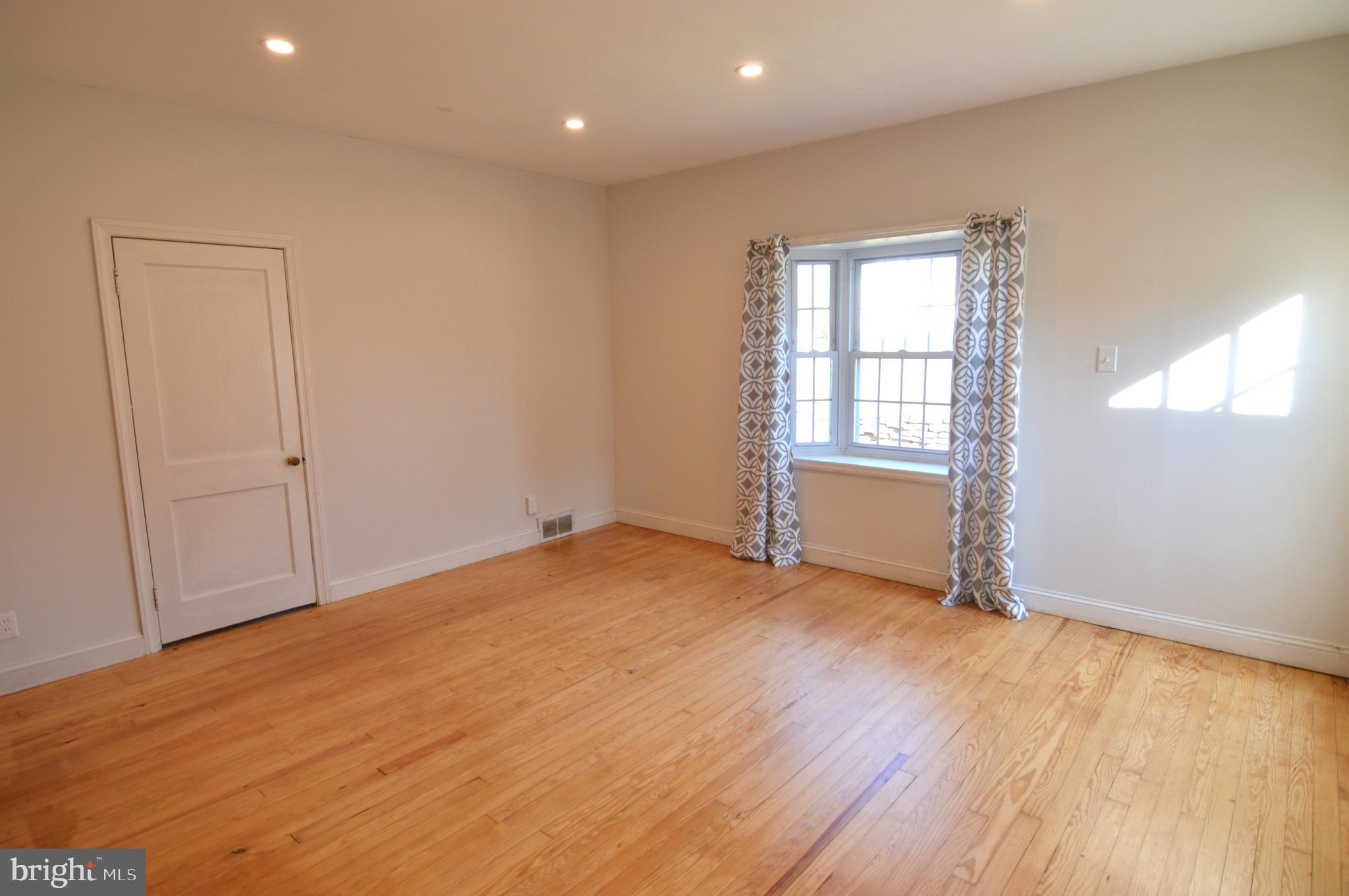59 Home Road Hatboro, PA 19040 - Photo 3 of 16