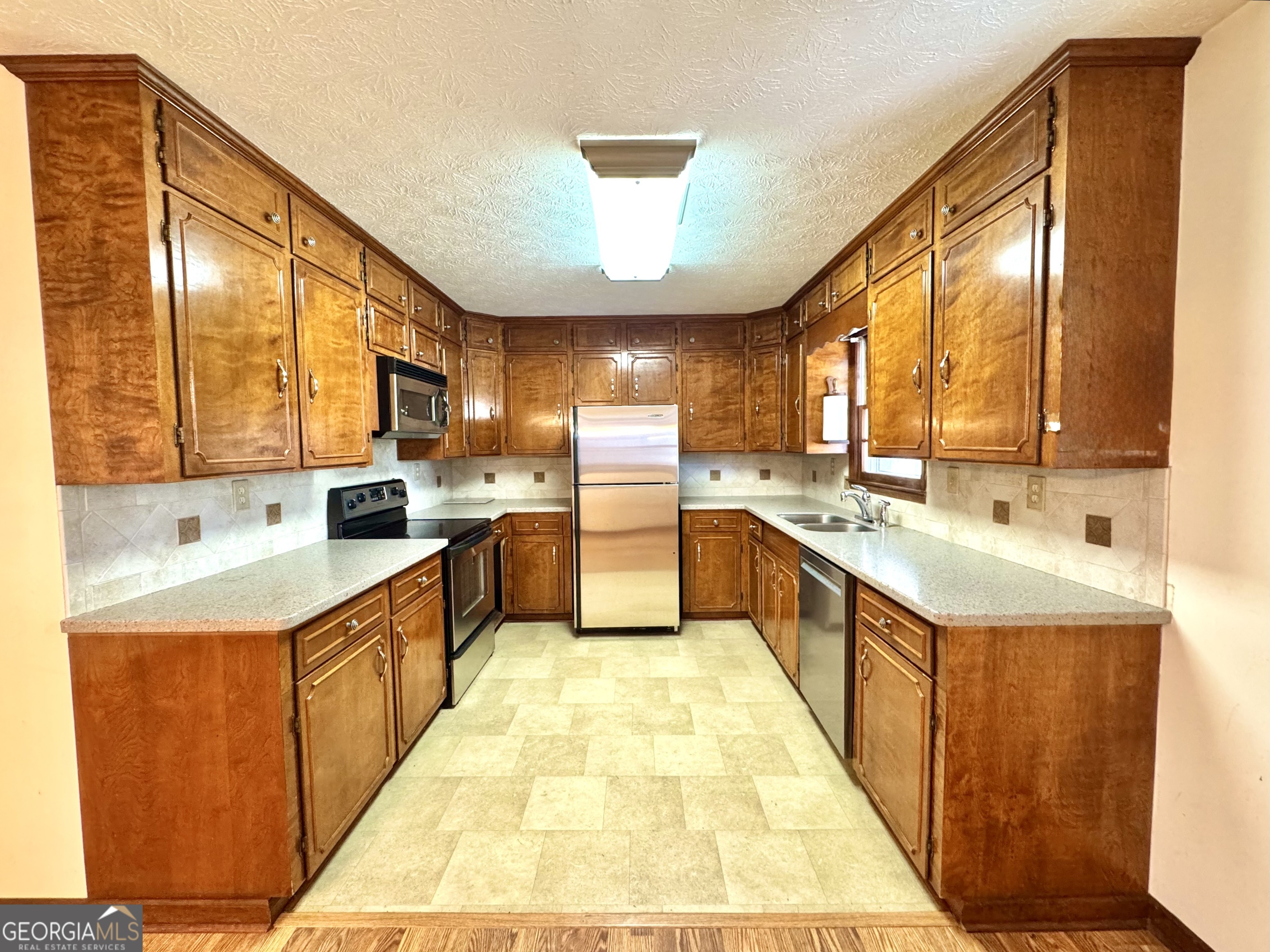 1760 Fears Road Rutledge, GA 30663 - Photo 15 of 68