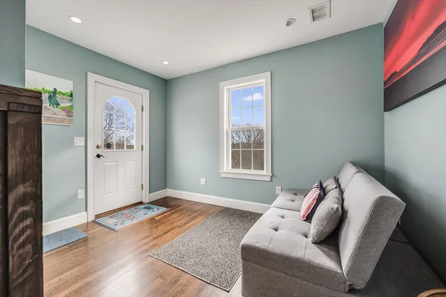 $2,800 | 17 Silva Court, Unit 3, Gloucester, MA 01930