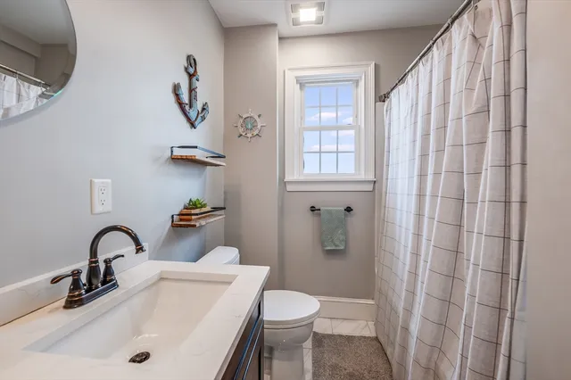 $2,800 | 17 Silva Court, Unit 3, Gloucester, MA 01930