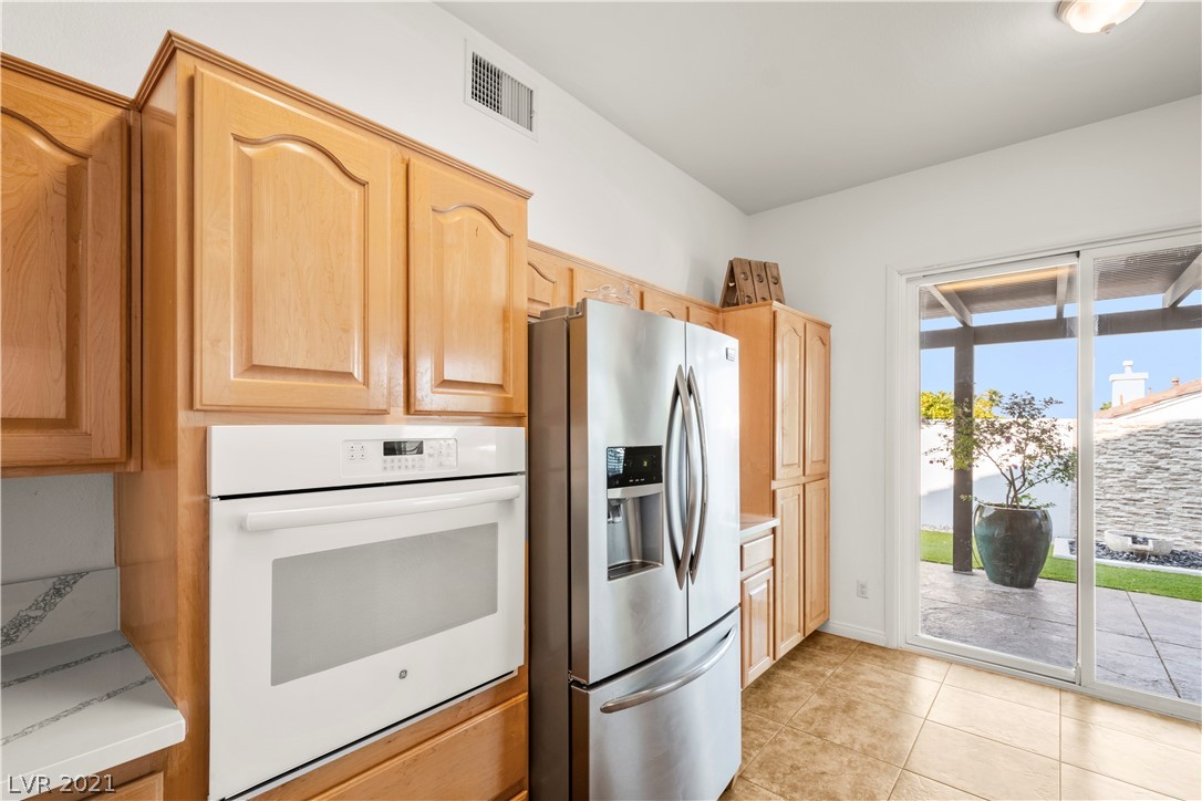 1896 Eagle Flight Lane Henderson, NV 89012 - Photo 15 of 33