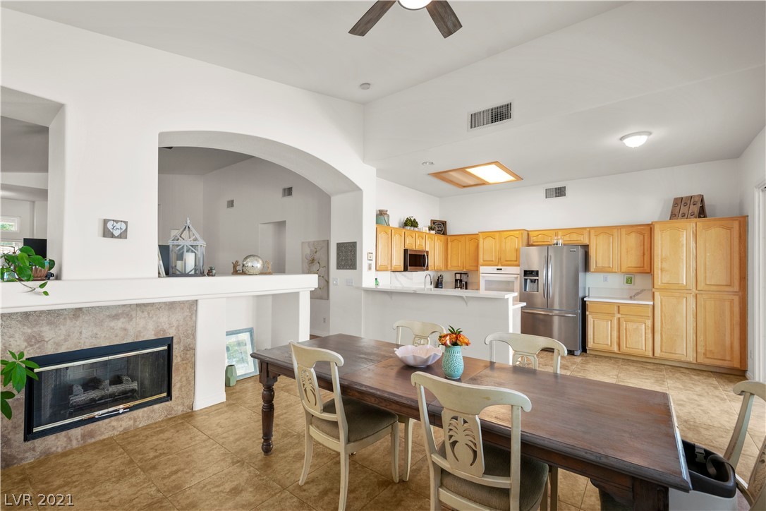 1896 Eagle Flight Lane Henderson, NV 89012 - Photo 10 of 33