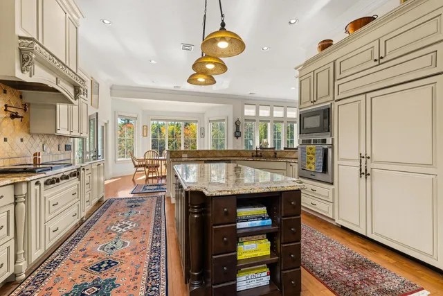 $2,500,000 | 7 Fancy Hill, Madbury, NH 03823