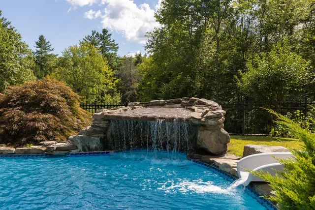 $2,500,000 | 7 Fancy Hill, Madbury, NH 03823