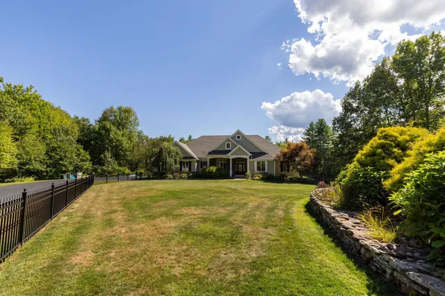 $2,500,000 | 7 Fancy Hill, Madbury, NH 03823